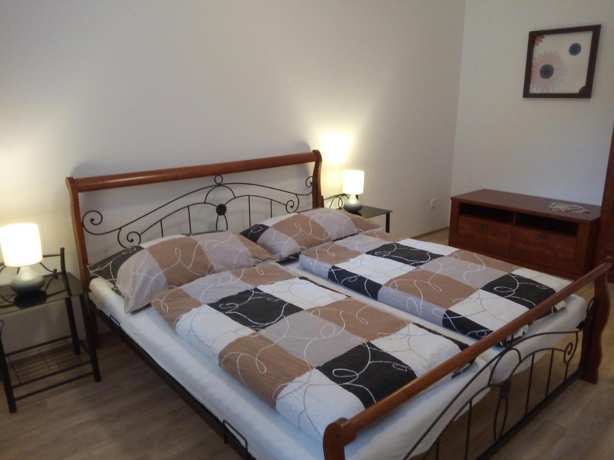 Apartman U Dubu Jablonne nad Orlici Екстер'єр фото